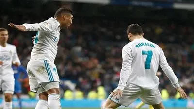 كاسيميرو: كريستيانو رونالدو أحق بالكرة الذهبية من 