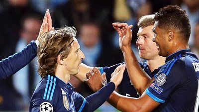 مودريتش: أنا وكروس وكاسيمرو نعرف تحركات بعضنا وقد نغمض أعيننا