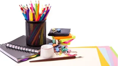 انفوجراف ..أسعار المواد المدرسية بمعارض 