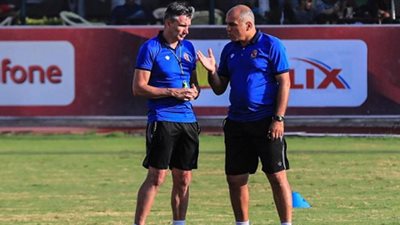 اليوم.. كارتيرون يعقد مؤتمرا صحفيا للحديث عن مباراة حورويا