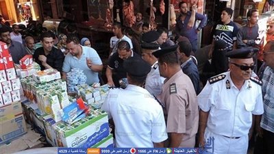 ضبط 60 قضية تموينية مخالفة في الجيزة