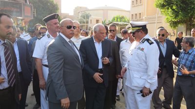 مدير أمن الجيزة يُعيد فتح شوارع مغلقة منذ ثورة يناير  