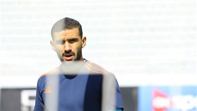 عطوة × عواد.. تعرف على التشكيلة الرسمية لمباراة الوحدة والرائد في الدوري السعودي