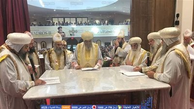 البابا تواضروس الثاني يدشن كنيسة مارمينا والبابا كيرلس بهوم ديل (صور)