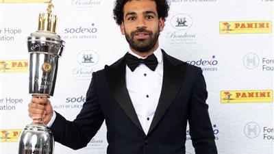 إطلاق مشروع قومي وإنشاء أكاديمية.. برلمانيون يطالبون بتكريم محمد صلاح 