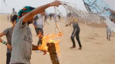 طائرات الاحتلال تقصف فلسطينيين شمال قطاع غزة