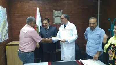 صحة السويس تكرم تمريض الحضانات والقسم الهندسي بالمستشفى العام (صور)