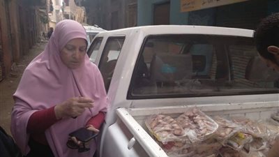 ضبط لحوم فاسدة داخل محل كشرى ملاصق لإحدى مدارس قليوب