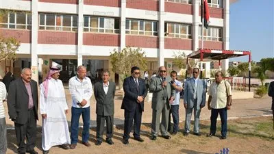 السكرتير العام المساعد لمحافظة جنوب سيناء يتفقد المدارس في بدء العام الدراسي الجديد 