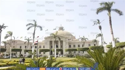 زحام شديد داخل جامعة القاهرة في اليوم الثاني من العام الجديد 