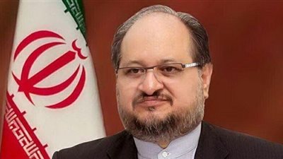 وزير التجارة الإيراني يستقيل من منصبه