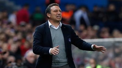 مدرب جيرونا: طرد لينجليت سهل علينا مواجهة برشلونة