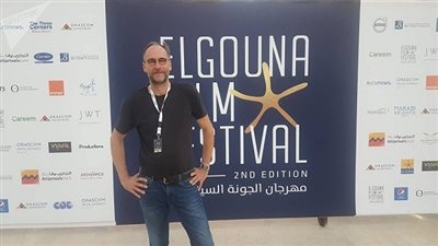 مخرج فرنسي يجيب على تساؤل لماذا يسيطر الأمريكيون على السينما العالمية ؟