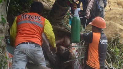 95 قتيلًا وفقدان العشرات حصيلة ضحايا الانهيارين الأرضيين الكبيرين بالفلبين