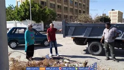رئيس حى فيصل تتابع أعمال النظافة ورفع المخلفات (صور) 