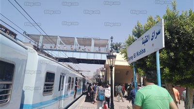 عاجل.. تعطل مترو الأنفاق بمحطة سراي القبة (صور) 