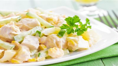 طريقة عمل سلطة الدجاج والذرة 