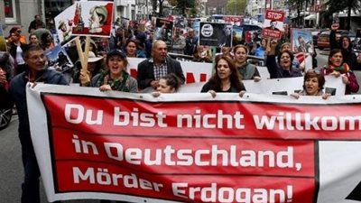 بالاحتجاجات.. ألمانيا تستقبل إرهاب أردوغان نهاية الشهر الجارى