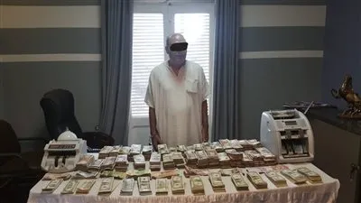 القبض على شخص بحيازته عملات مصرية وأجنبية في كفر الشيخ