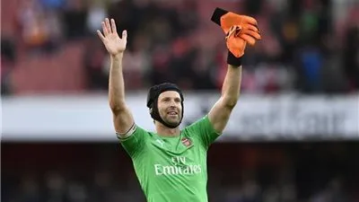 تشيك: إيمري أعاد إلى آرسنال الصفات المطلوبة لحصد الألقاب