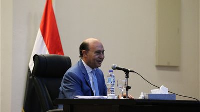 'مميش': جاري دراسة رسوم الخدمات البحرية في الموانئ مع النقل