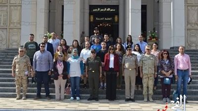 بالتعاون مع 