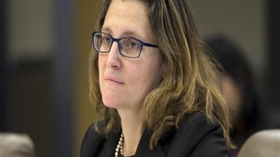 وزيرة خارجية كندا تأمل لقاء الجبير لتجاوز الخلاف الدبلوماسي مع الرياض