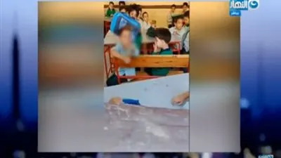 عم الطالب الباكي لرغبته في النوم: 