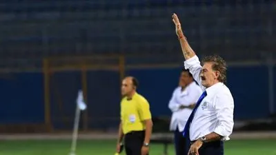 بعد انسحاب آل شيخ.. لافولبي يقترب من الرحيل عن قيادة بيراميدز