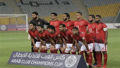 تعرّف على طاقم تحكيم مباراة الأهلي والنجمة اللبناني