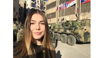 أقوى فتاة في العالم تأمل بلقاء الأسد