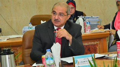 رئيس جامعة أسيوط يعين وكيلين جديدين بكليتي الأسنان والحاسبات