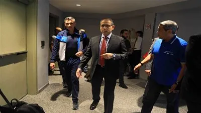 سفير مصر في لبنان يحضر تدريب الأهلي