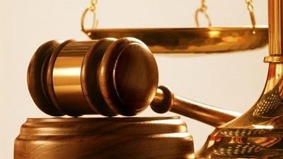 السجن 15 عاما لعراقي عرض ابنته للبيع