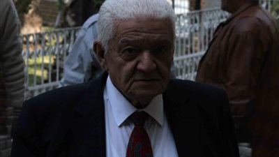 مرتضى منصور ومجلس إدارة الزمالك يتواجدون مبكرًا في عزاء حازم ياسين