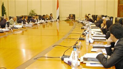 رسميًا.. الحكومة اليمنية ترفض التمديد لفريق الخبراء الأمميين