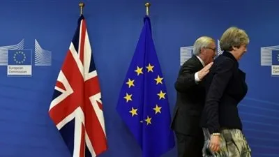 الاتحاد الأوروبي يعد تدابير طارئة تحسبًا لخروج بريطانيا دون اتفاق