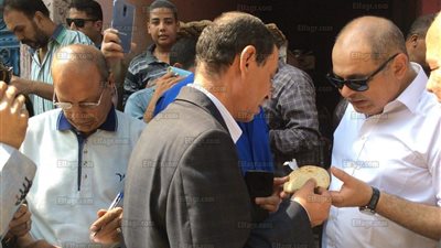 محافظ الغربية يعترض على سعر 