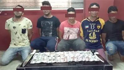 القبض على 5 مسجلين خطر تعدوا على صاحب مخبز بالزاوية الحمراء
