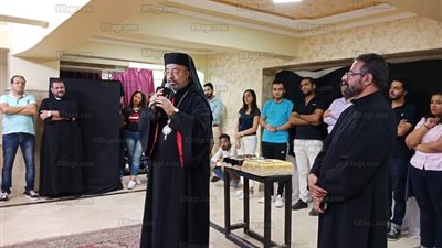 البطريرك إبراهيم اسحق يكرم القائمين على مهرجان 