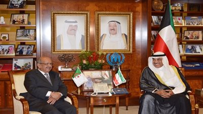 وزير الخارجية الجزائري يلتقي نظيره الكويتي فى نيويورك 