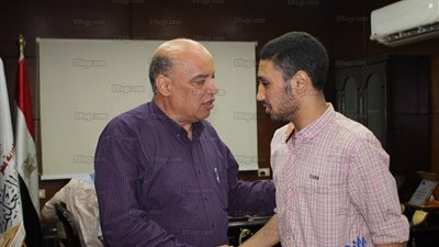 وكيل تعليم الغربية يكرم الأول مكرر على الثانوية العامة (صور)