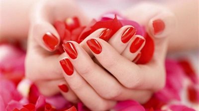 أسرع الطرق لتطويل الأظافر