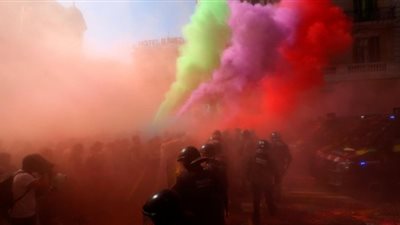 احتجاز 6 أشخاص خلال اشتباكات فى ذكرى استفتاء انفصال كتالونيا