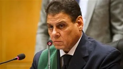 تعديل الاتهامات وإعادة المرافعة بمحاكمة بديع و12 آخرين 