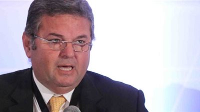 طلب استدعاء من البرلمان لوزير قطاع الأعمال لبحث أزمة 