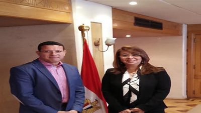 عمرو عبدالحميد يروي موقفًا طريفًا جمعه بـ وزيرة التضامن في نيويورك