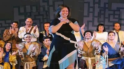 إلهام شاهين: 