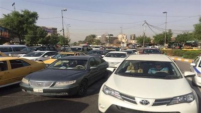اختناق مروري وسط بغداد بسبب موكب أحد المسؤولين (صور)