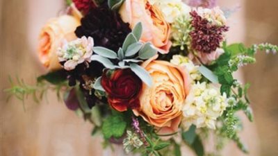 نصائح عند اختيار باقة زفافك في الخريف 